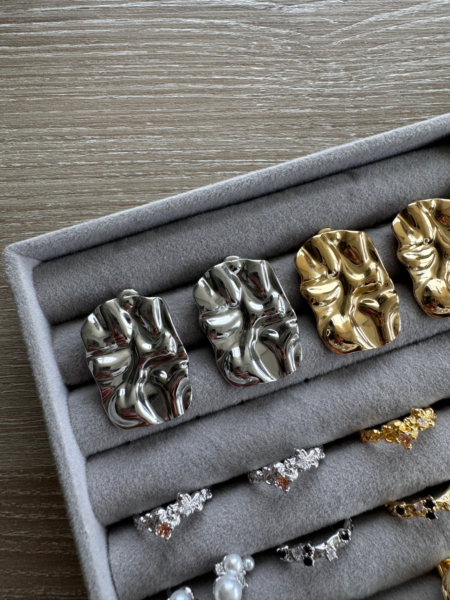Wave earrings