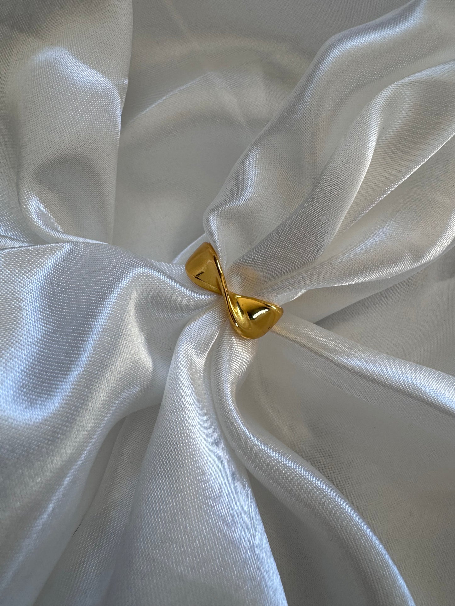 Lucy Ring