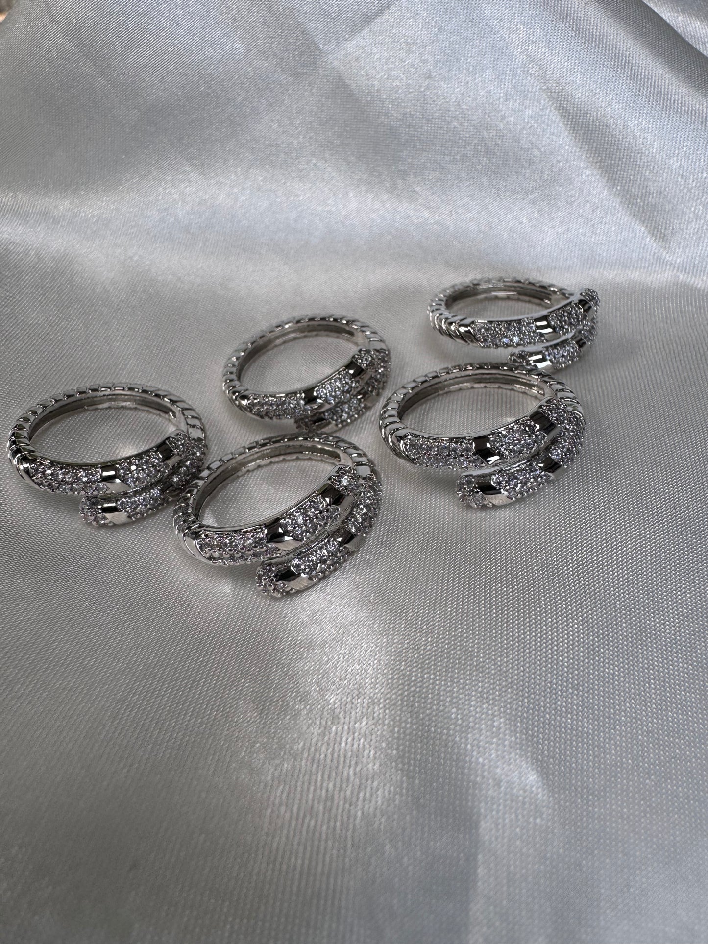 Leonora ring