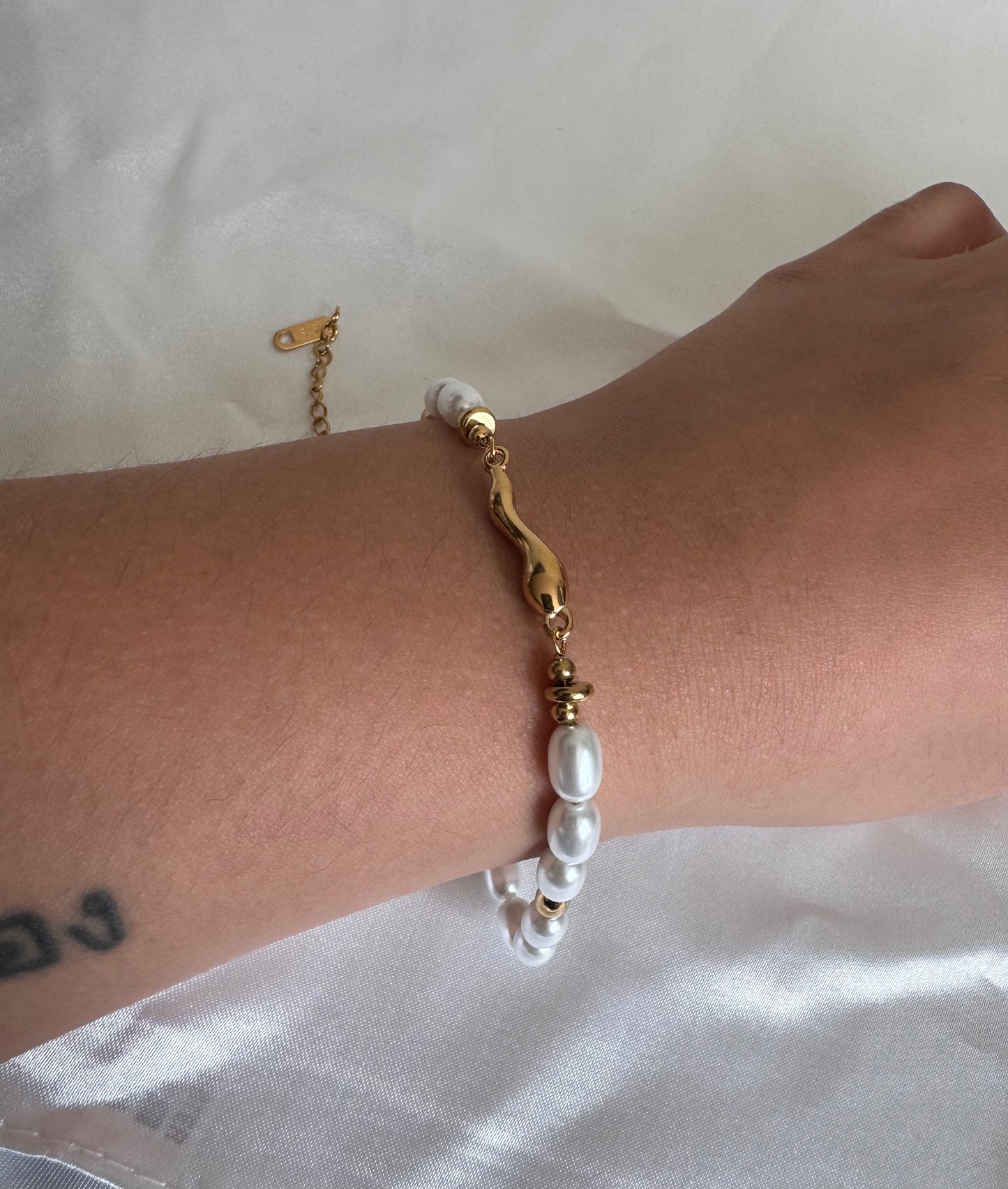 Alma bracelet